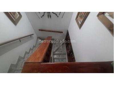 Casa de 3 alcobas en venta en Belen La Nubia, Medellín, 190 m² · foto 17 de 19