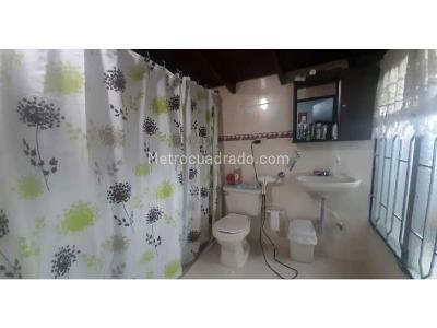 Casa de 3 alcobas en venta en Belen La Nubia, Medellín, 190 m² · foto 18 de 19
