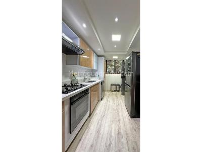 Apartamento de 4 alcobas en venta en El Poblado, Medellín, 115 m² · foto 3 de 11