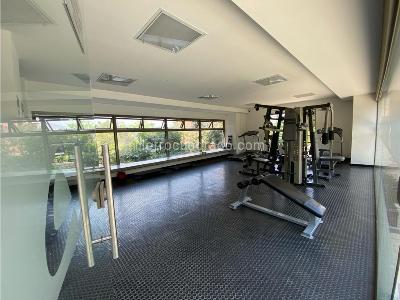 Apartamento en venta en Lalinde, Medellín · foto 3 de 15