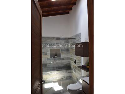 Casa de 5 alcobas en venta en Simon Bolivar, Medellín, 240 m² · foto 8 de 20