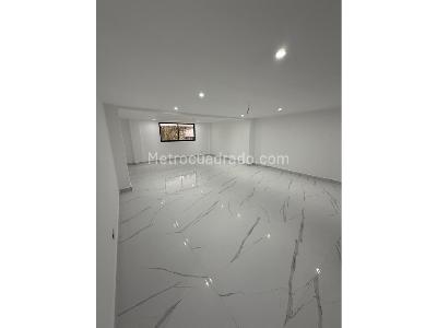 Casa de 5 alcobas en venta en La Doctora, Sabaneta, 390 m² · foto 3 de 18