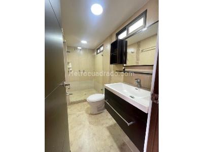 Casa de 5 alcobas en venta en La Doctora, Sabaneta, 390 m² · foto 13 de 18
