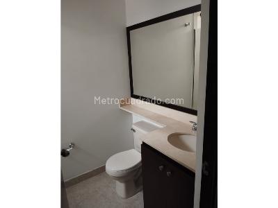Apartamento en venta en Loma De Los Bernal, Medellín · foto 9 de 14