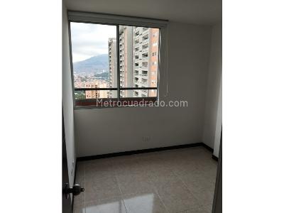 Apartamento en venta en Loma De Los Bernal, Medellín · foto 12 de 14