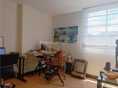 Apartamento de 3 alcobas en venta en Loma De Los Bernal, Medellín, 86 m² · foto 8 de 20