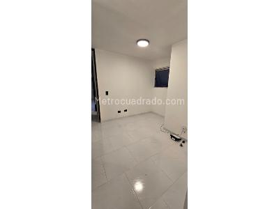 Apartamento de 3 alcobas en venta en Loma De Los Bernal, Medellín, 84 m² · foto 11 de 18