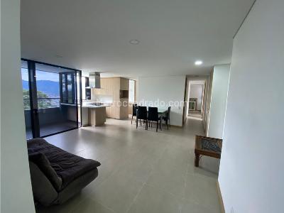 Apartamento de 3 alcobas en venta en El Poblado, Medellín, 95 m² · foto 6 de 19