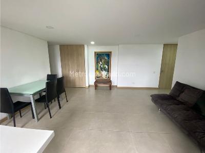 Apartamento de 3 alcobas en venta en El Poblado, Medellín, 95 m² · foto 8 de 19