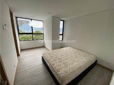 Apartamento de 3 alcobas en venta en El Poblado, Medellín, 95 m² · foto 13 de 19
