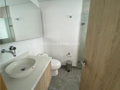 Apartamento de 3 alcobas en venta en El Poblado, Medellín, 95 m² · foto 16 de 19