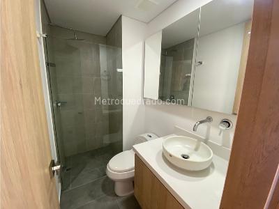 Apartamento de 3 alcobas en venta en El Poblado, Medellín, 95 m² · foto 17 de 19