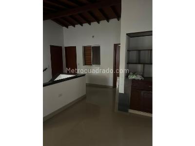 Casa de 5 alcobas en venta en Belen Rosales, Medellín, 219 m² · foto 4 de 16