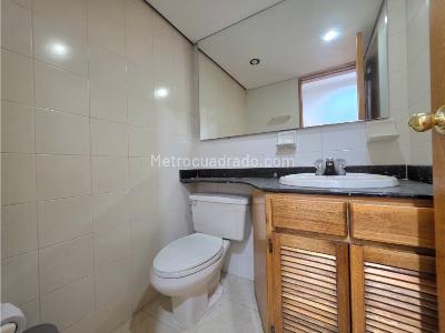 Apartamento en venta en Laureles, Medellín · foto 8 de 20