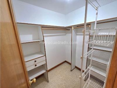 Apartamento en venta en Laureles, Medellín · foto 13 de 20