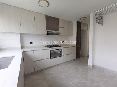Apartamento de 3 alcobas en venta en Belen La Palma, Medellín, 95 m² · foto 2 de 16
