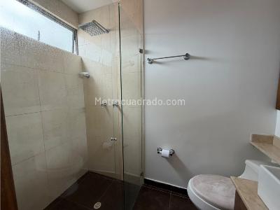 Apartamento de 3 alcobas en venta en Laureles, Medellín, 198 m² · foto 4 de 15