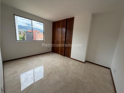 Apartamento de 3 alcobas en venta en Laureles, Medellín, 198 m² · foto 6 de 15