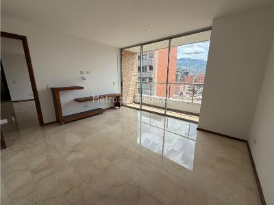 Apartamento de 3 alcobas en venta en Laureles, Medellín, 198 m² · foto 7 de 15