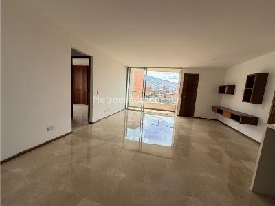Apartamento de 3 alcobas en venta en Laureles, Medellín, 198 m² · foto 8 de 15