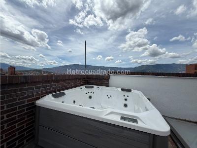 Apartamento de 3 alcobas en venta en Laureles, Medellín, 198 m² · foto 14 de 15