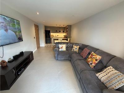 Apartamento de 3 alcobas en venta en La Floresta, Medellín, 110 m² · foto 2 de 18