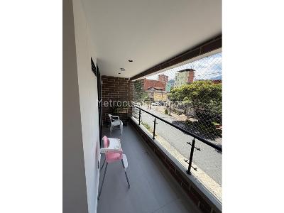 Apartamento de 3 alcobas en venta en La Floresta, Medellín, 110 m² · foto 12 de 18