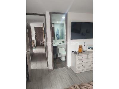 Apartamento en venta en Rodeo Alto, Medellín · foto 8 de 20