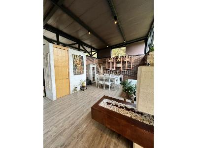 Casa de 3 alcobas en venta en Loma Del Escobero, Envigado · foto 3 de 18