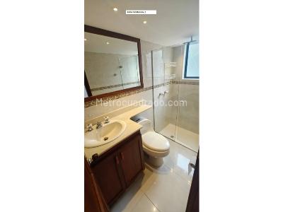 Apartamento de 3 alcobas en venta en Las Lomas, Medellín, 151 m² · foto 8 de 15