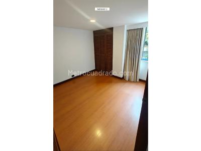 Apartamento de 3 alcobas en venta en Las Lomas, Medellín, 151 m² · foto 9 de 15