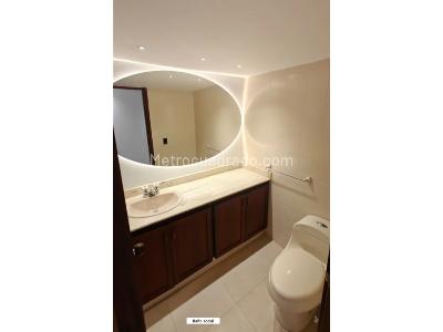Apartamento de 3 alcobas en venta en Las Lomas, Medellín, 151 m² · foto 10 de 15