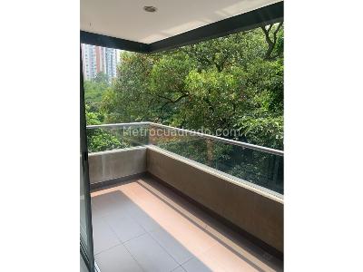 Apartamento de 3 alcobas en venta en El Poblado, Medellín, 104 m² · foto 3 de 16
