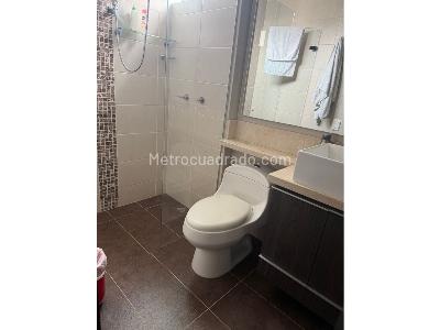 Apartamento de 3 alcobas en venta en El Poblado, Medellín, 150 m² · foto 16 de 20