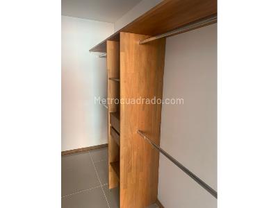 Apartamento de 3 alcobas en venta en Las Lomitas, Sabaneta, 136 m² · foto 11 de 20