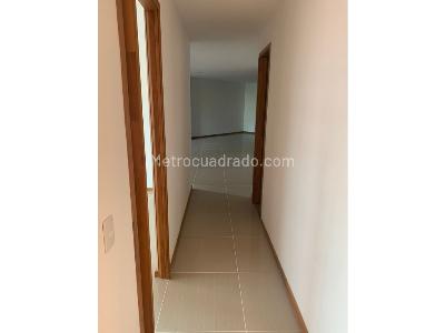Apartamento de 3 alcobas en venta en Las Lomitas, Sabaneta, 136 m² · foto 14 de 20