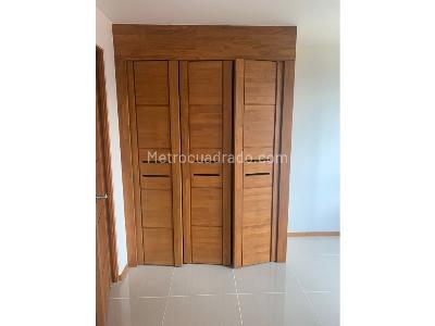 Apartamento de 3 alcobas en venta en Las Lomitas, Sabaneta, 136 m² · foto 15 de 20