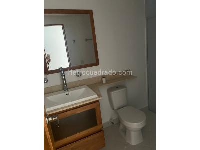 Apartamento de 3 alcobas en venta en Las Lomitas, Sabaneta, 136 m² · foto 18 de 20