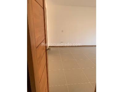 Apartamento de 3 alcobas en venta en Las Lomitas, Sabaneta, 136 m² · foto 19 de 20