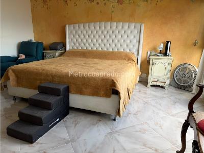 Apartamento de 4 alcobas en venta en Los Balsos Poblado, Medellín, 271 m² · foto 13 de 20