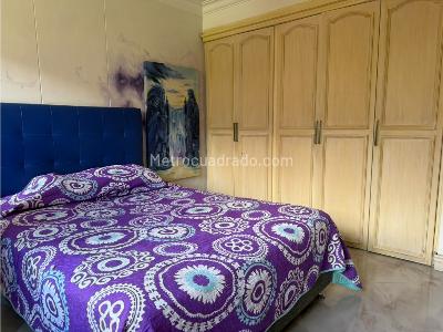 Apartamento de 4 alcobas en venta en Los Balsos Poblado, Medellín, 271 m² · foto 18 de 20