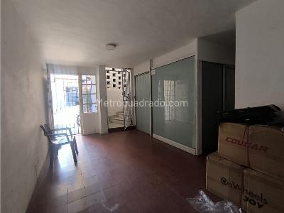 Casa de 4 alcobas en venta en Laureles, Medellín, 336 m² · foto 3 de 11