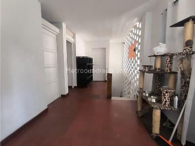 Casa de 4 alcobas en venta en Laureles, Medellín, 336 m² · foto 5 de 11