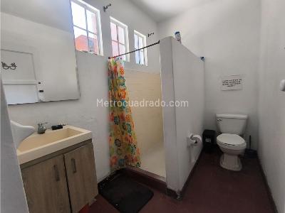 Casa de 4 alcobas en venta en Laureles, Medellín, 336 m² · foto 9 de 11