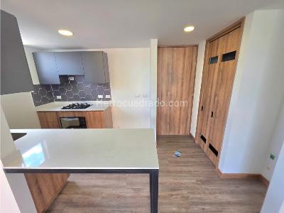 Apartamento de 2 alcobas en venta en Mayorca, Envigado, 75 m² · foto 5 de 12