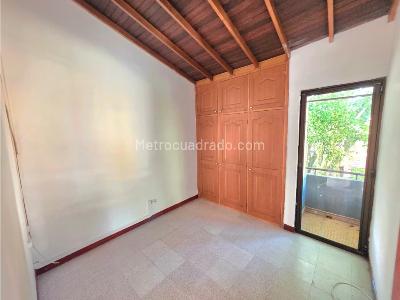 Casa en venta en Viviendas Del Sur, Itagüí · foto 8 de 12
