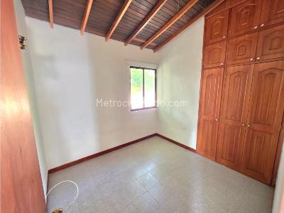 Casa en venta en Viviendas Del Sur, Itagüí · foto 10 de 12
