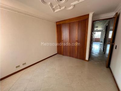Apartamento de 3 alcobas en venta en Laureles, Medellín, 114 m² · foto 6 de 7