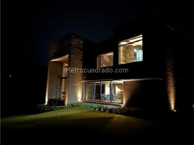 Casa de 3 alcobas en venta en Loma Del Escobero, Envigado · foto 14 de 20