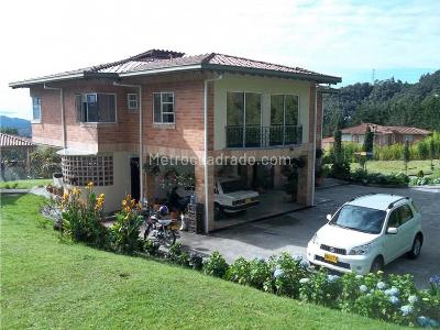 Casa de 5 alcobas en venta en Envigado, Medellín, 350 m² · foto 4 de 18